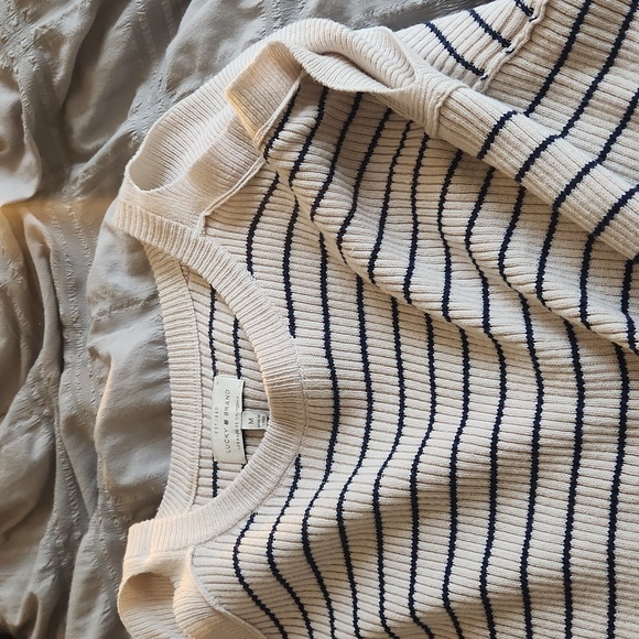 Sweater - Picture 3 of 3